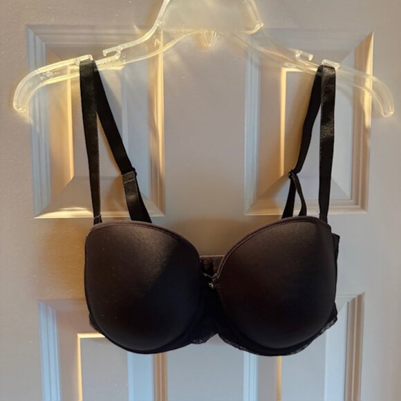 Chantelle Invisible Ultra-comfort Strapless T-shirt Bra NWT - Black 32DDD - Picture 1 of 15